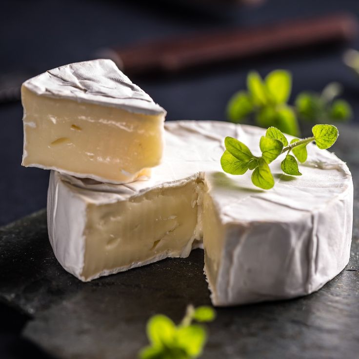 Camembert cheese 125